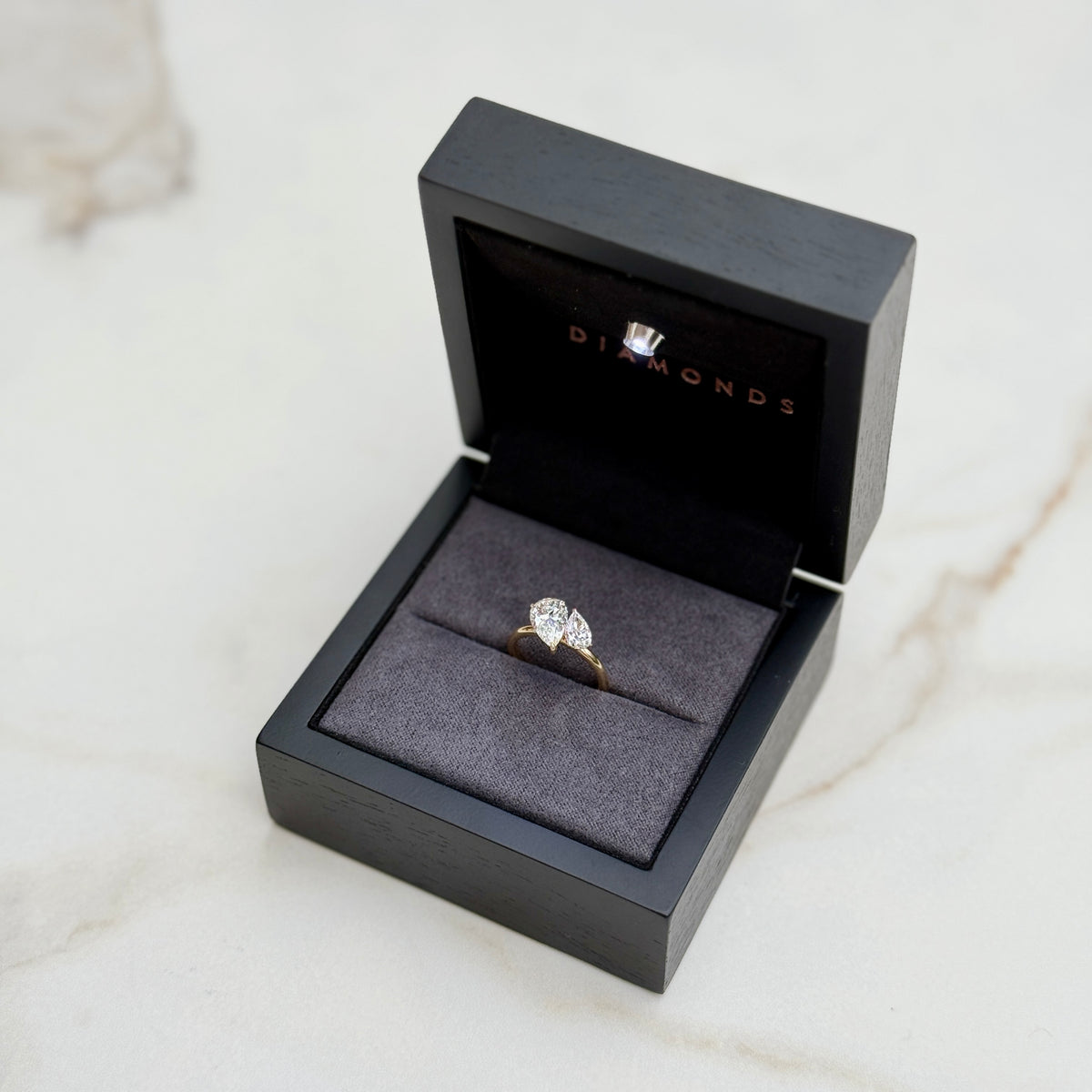 Pear Moi et Toi - 2ct+ (D/E & VVS)