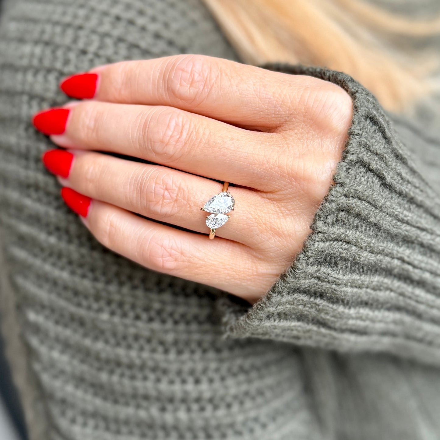 Pear Moi et Toi - 2ct+ (D/E & VVS)