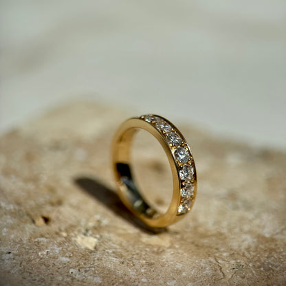 1ct Grain set diamond band