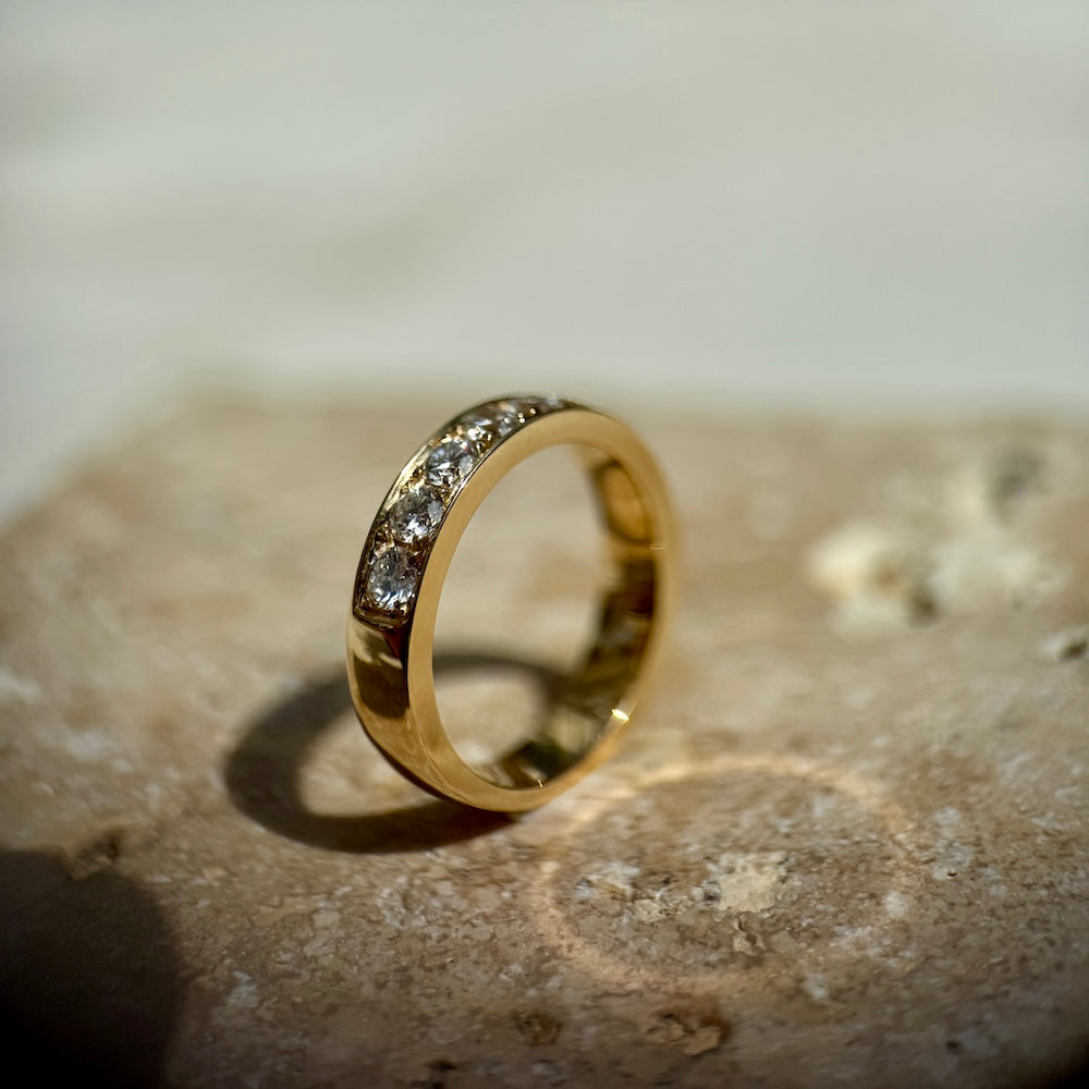 1ct Grain set diamond band