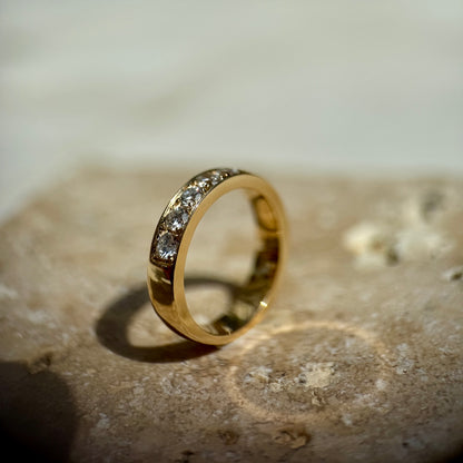 1ct Grain set diamond band