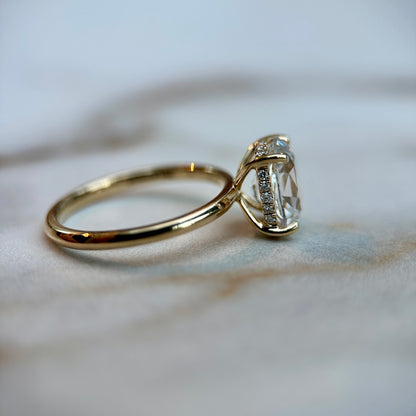 Antique Cushion Cut Hidden Halo - 2.5ct+ (10mm+, D/E & VVS)