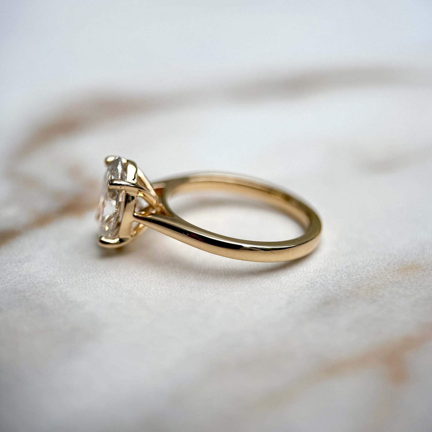 Cathedral Set Classic Oval Cut Solitaire - 2ct+ (10mm+, D/E & VVS)