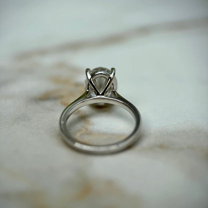 Cathedral Set Classic Oval Cut Solitaire - 3ct+ (11.5mm+, E/VS1+)