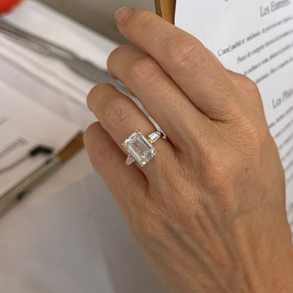 Classic Emerald and Tapering Baguettes - 5ct+ (13mm+, D/E & VVS)