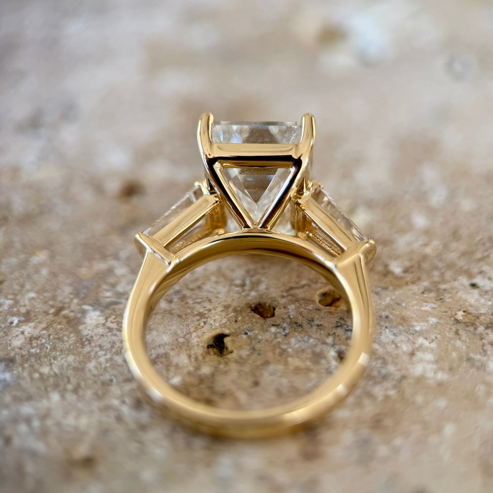 Classic Emerald and Tapering Baguettes - 5ct+ (13mm+, D/E & VVS)