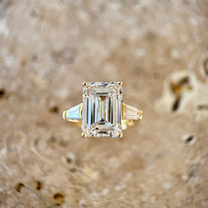 Classic Emerald and Tapering Baguettes - 5ct+ (13mm+, D/E & VVS)
