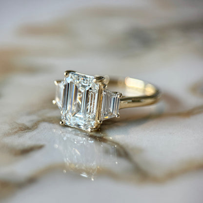 London Diamonds Classic Emerald and Trapezoids - 3ct+ (9.5mm+, D/E & VVS)