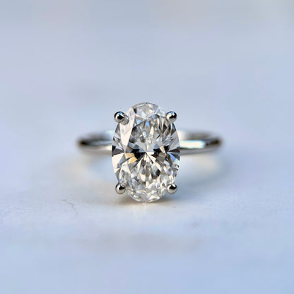 Classic Oval Cut Solitaire - 2.50ct+ (10.5mm+, D/E & VVS)