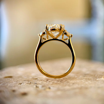 Classic Oval and Pears - 3ct+ (11.5mm+, E/VS1+)