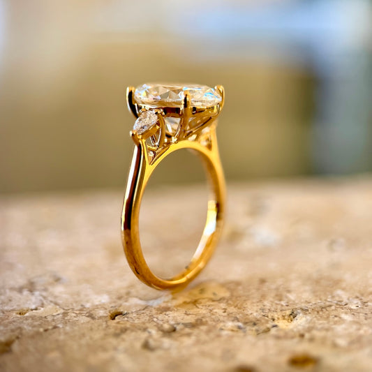 Classic Oval and Pears - 3ct+ (11.5mm+, E/VS1+)