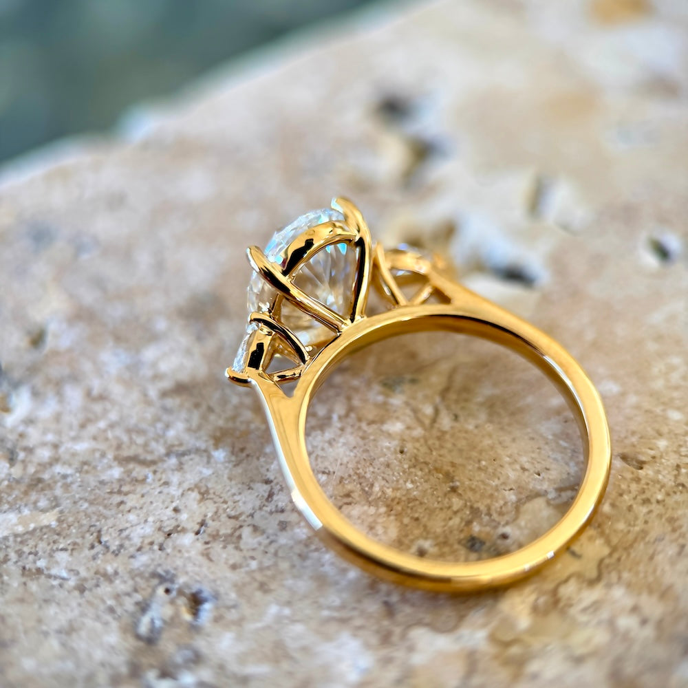Classic Oval and Pears - 3ct+ (11.5mm+, E/VS1+)
