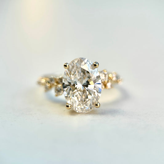 Classic Pretty Oval Ring - 2.50ct+ (10.5mm+, D/E & VVS)