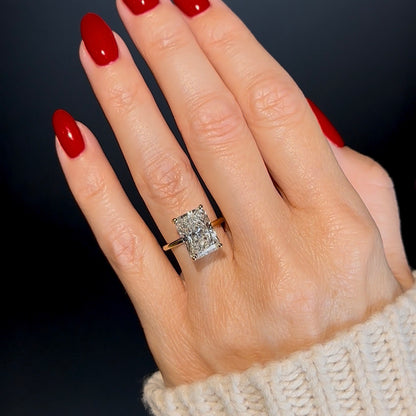 Classic Radiant Cut Solitaire - 5ct+ (12mm+, D/E & VVS)