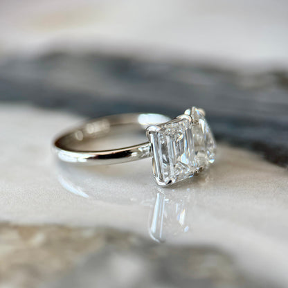 Emerald and Pear Moi et Toi - 2.5ct+ (D/E & VVS)