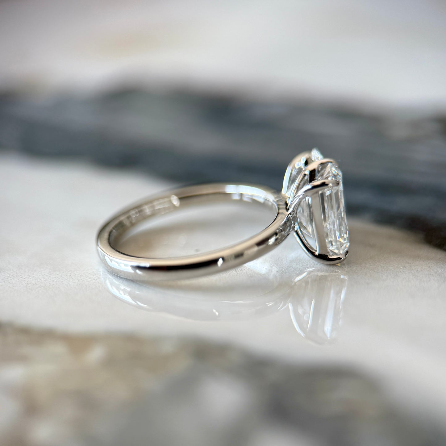 Emerald and Pear Moi et Toi - 2.5ct+ (D/E & VVS)