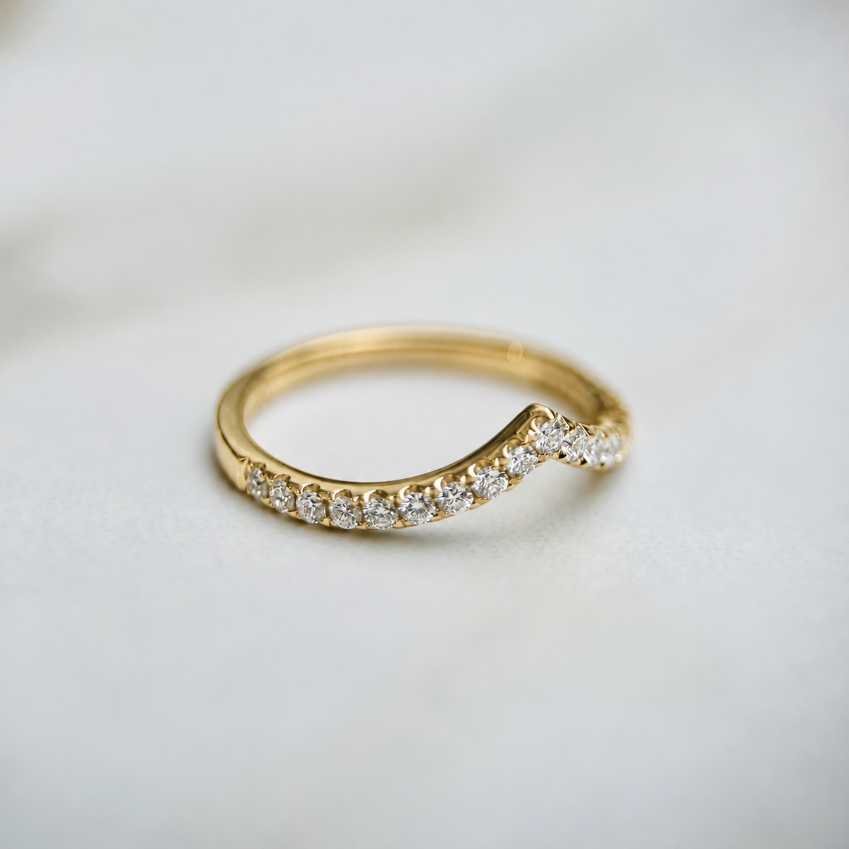 Classic Pointed Band - 0.30ct