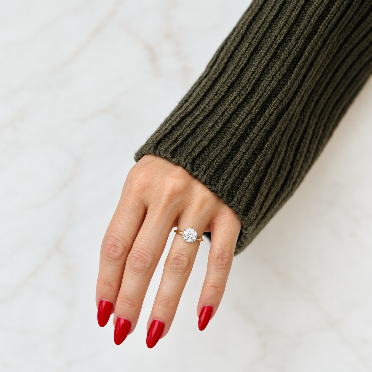 Classic Round Cut Solitaire (6 prong) - 2ct+ (8.2mm+, D/E & VVS)