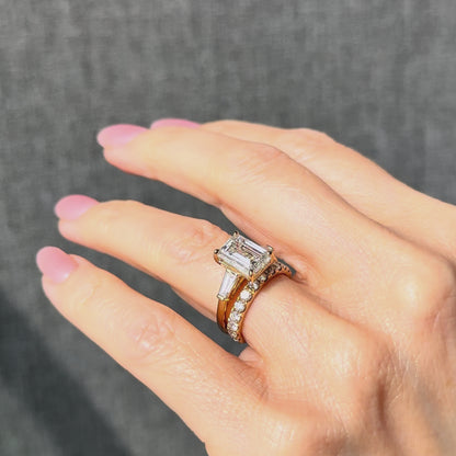 Classic Emerald and Tapering Baguettes - 3ct+ (9.5mm+, D/E & VVS)