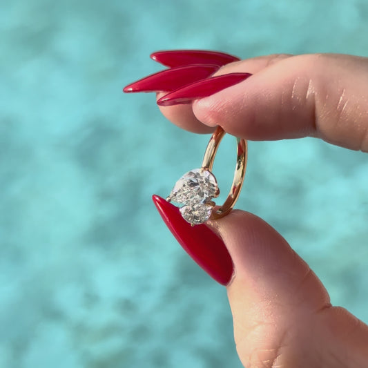 Pear Moi et Toi - 2ct+ (D/E & VVS)