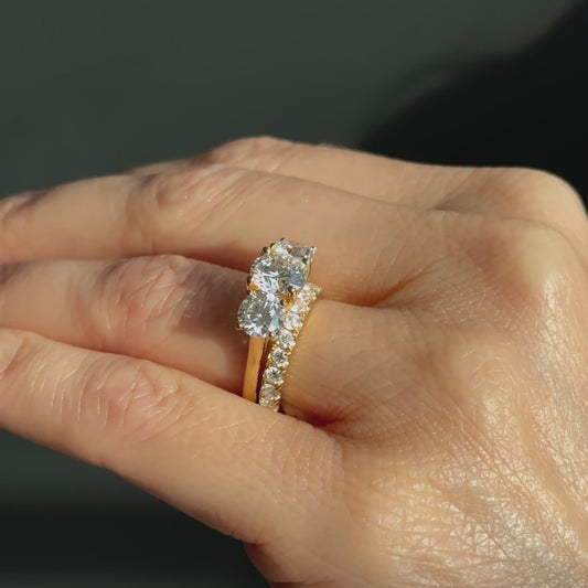 Classic Round Trilogy - 3ct+ (D/E & VVS main diamond)