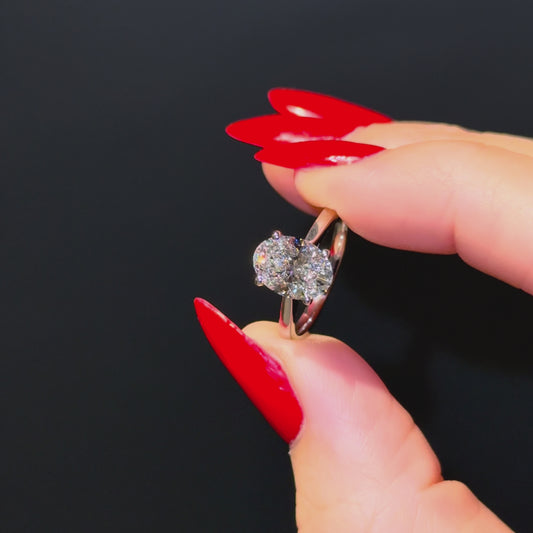 Cathedral Set Classic Oval Cut Solitaire - 1.80ct+ (9.5mm+, D/E & VVS)