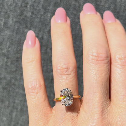 Cathedral Set Classic Oval Cut Solitaire - 3ct+ (11.5mm+, D/E & VVS)
