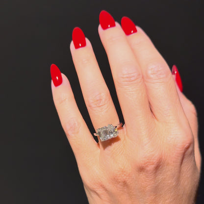 Emerald and Pear Moi et Toi - 2.5ct+ (D/E & VVS)