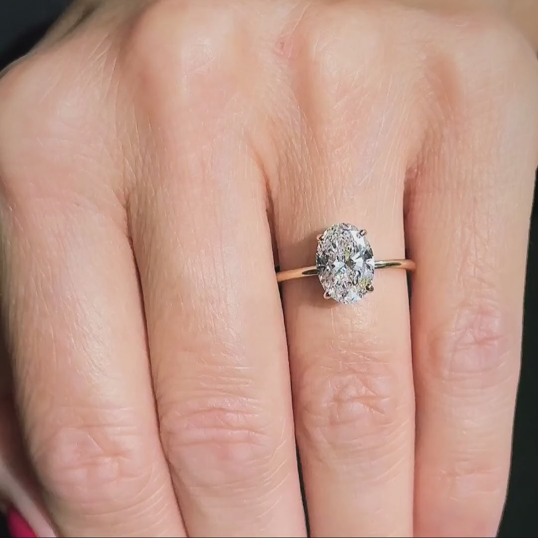 Classic Oval Cut Solitaire 2ct+ (10mm+, D/E VVS) – London Diamonds