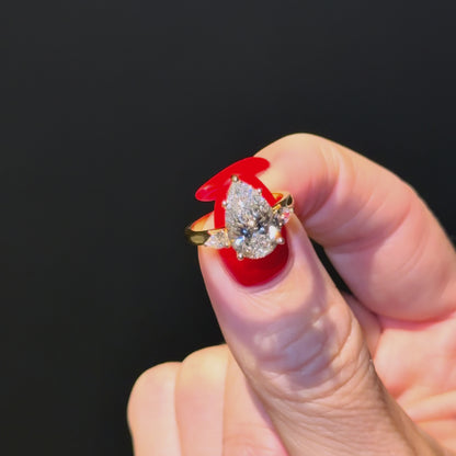 Classic Pear and Pears - 3ct+ (E/VS1+)