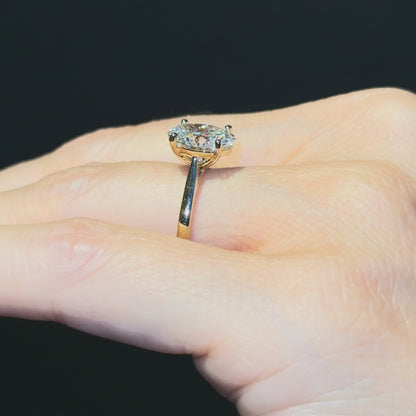 Cathedral Set Classic Oval Cut Solitaire - 2ct+ (10mm+, D/E & VVS)