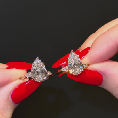 Classic Pear and Pears - 3ct+ (E/VS1+)