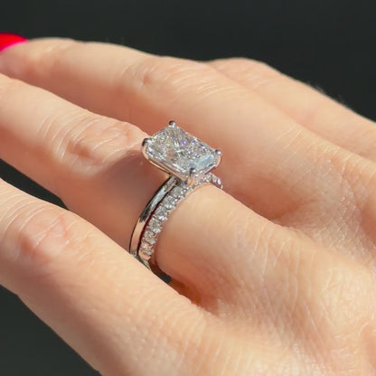 Classic Radiant Cut Solitaire - 3ct+ (10mm+, D/E & VVS)