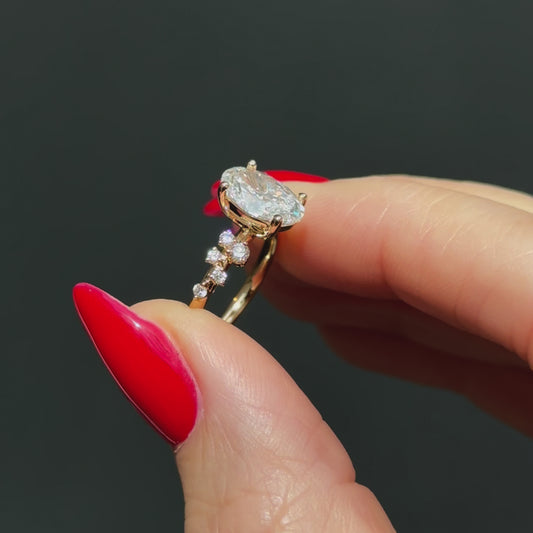 Classic Pretty Oval Ring - 1.80ct+ (9.5mm+, D/E & VVS)