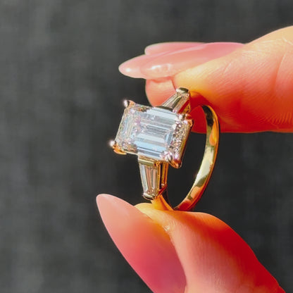 Classic Emerald and Tapering Baguettes - 3ct+ (9.5mm+, D/E & VVS)