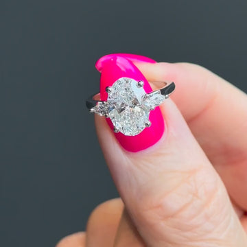 Classic Oval and Pears 3ct+ D/E VVS) – London Diamonds