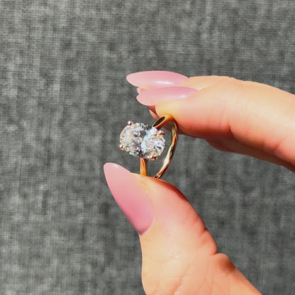 Cathedral Set Classic Oval Cut Solitaire - 3ct+ (11.5mm+, D/E & VVS)