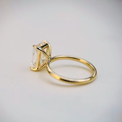 Classic Radiant Cut Solitaire - 3ct+ (10mm+, D/E & VVS)