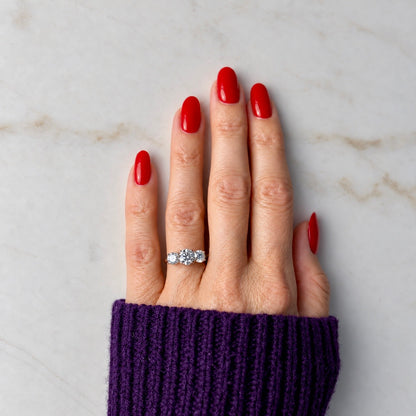 Classic Round Trilogy - 2ct+ (D/E & VVS main diamond)